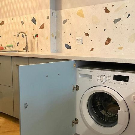Apartment Close To Metro, 8 Minutes To Centrum And Near Airport Варшава Екстериор снимка