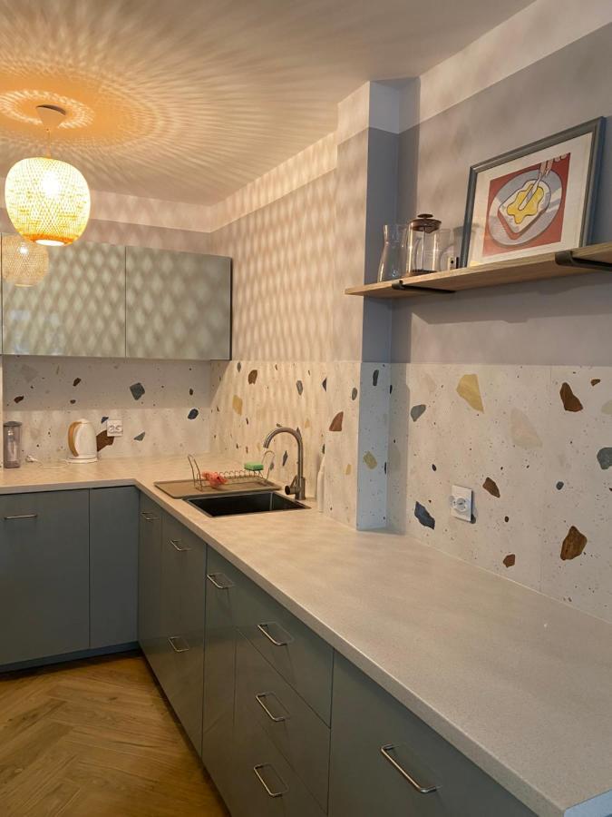 Apartment Close To Metro, 8 Minutes To Centrum And Near Airport Варшава Екстериор снимка
