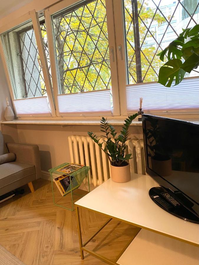 Apartment Close To Metro, 8 Minutes To Centrum And Near Airport Варшава Екстериор снимка
